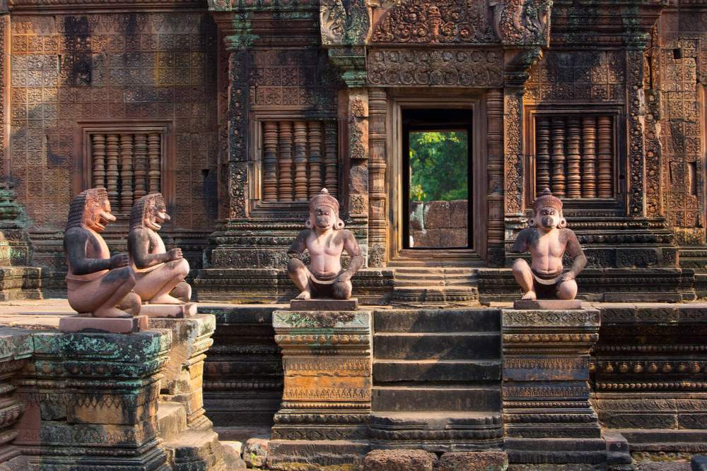 בנטיי סריי (Banteay Srei)